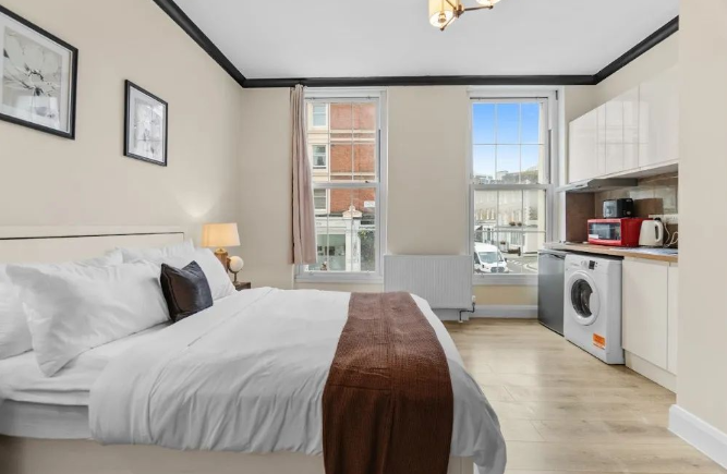 Property photo 2 of 7