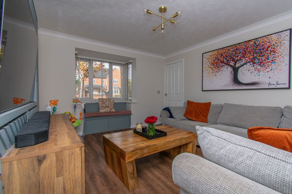 Property photo 3 of 20