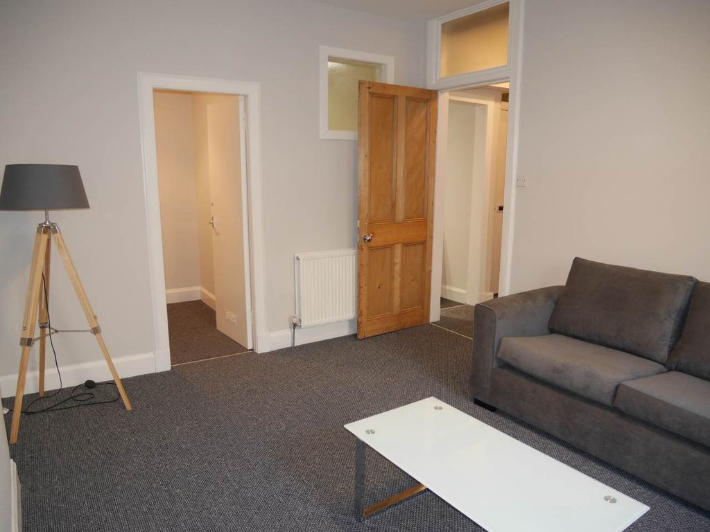 Property photo 2 of 7 P1040283