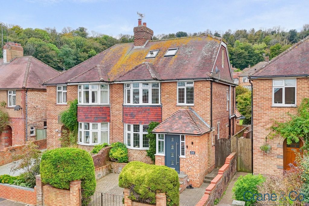 Property photo 1 of 36