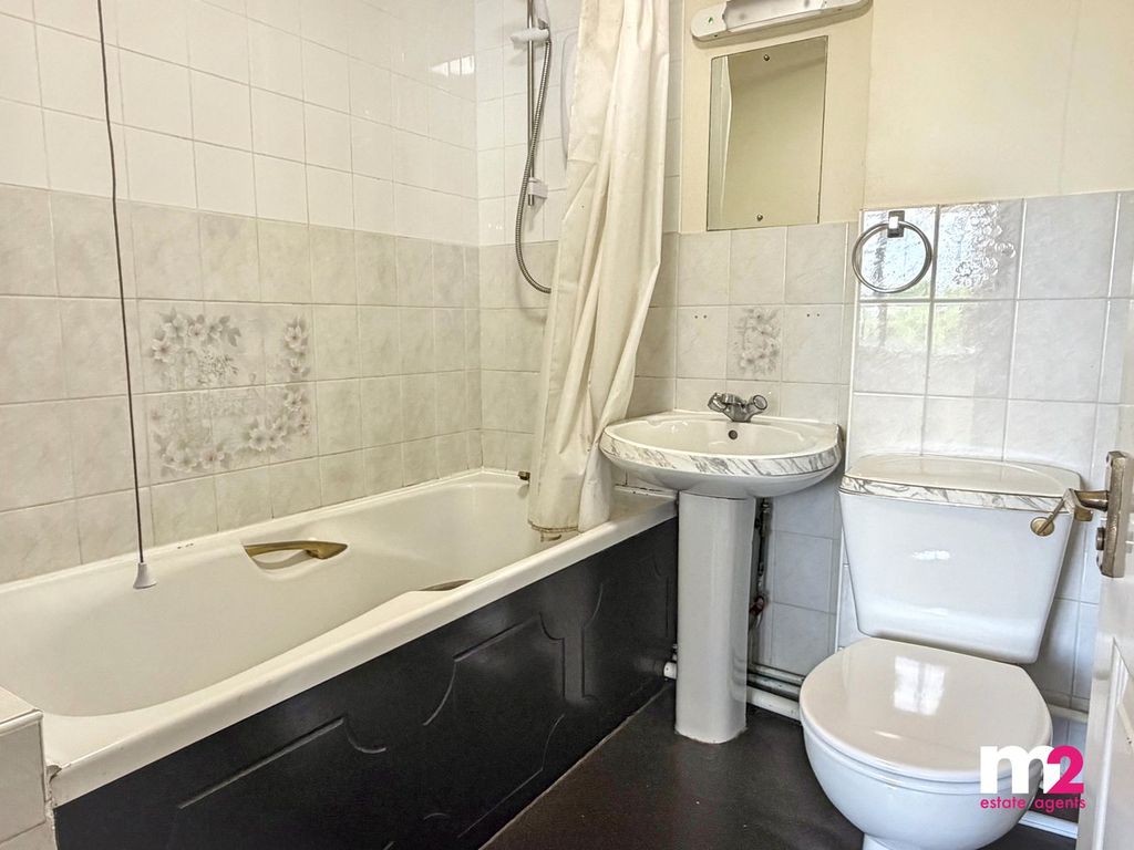 Additional image 7 of 2 bed flat for saleStation Road, Abergavenny NP7
