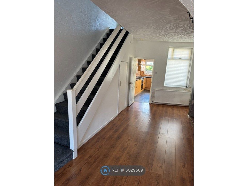 Property photo 3 of 10 Dining Area And Kitchen Entrance