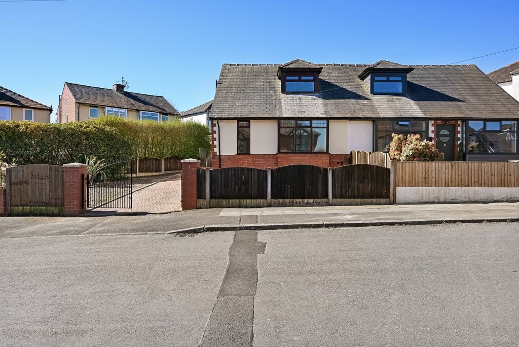 Property photo 2 of 39 5022583