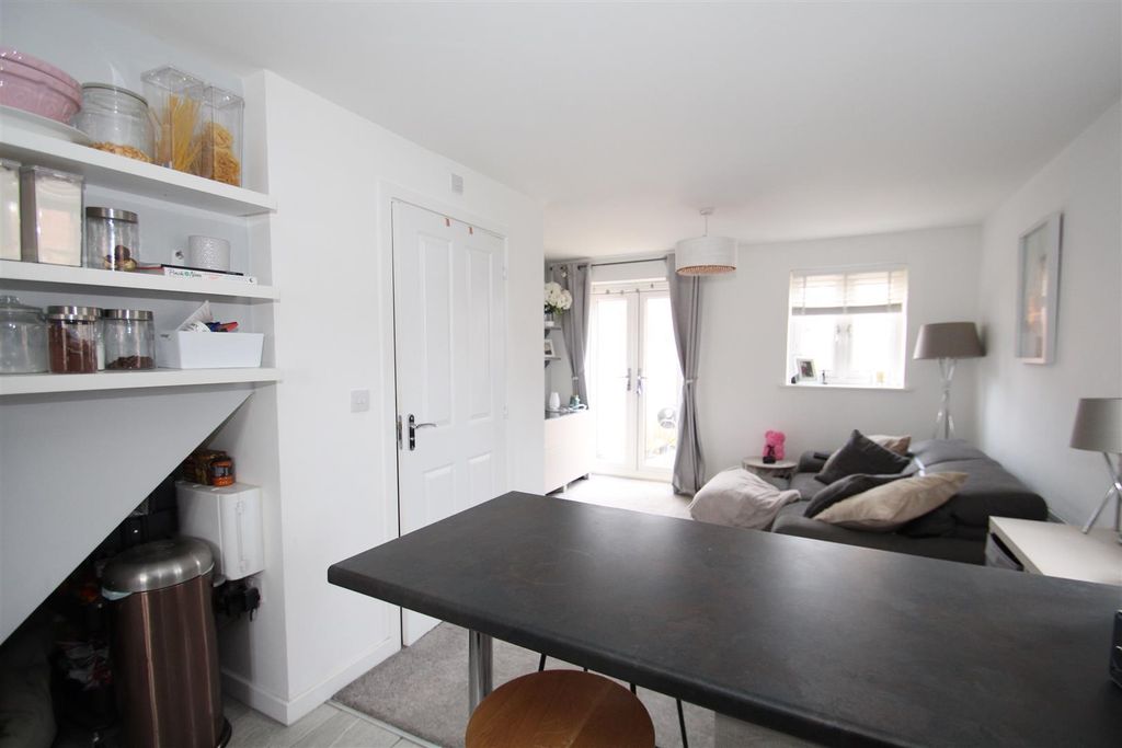 Property photo 3 of 8 39 c 2.Jpg