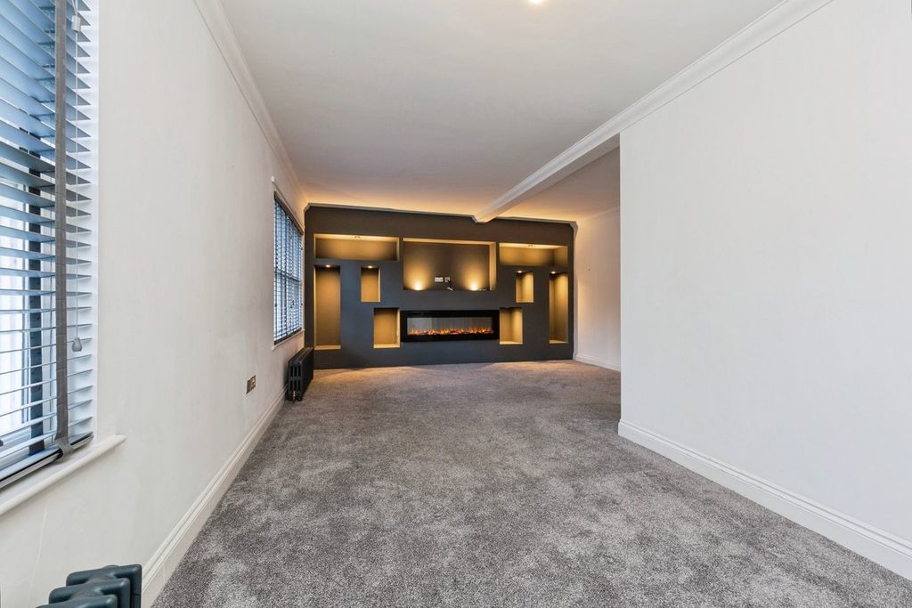Additional image 4 of 4 bed town house for saleCrossgate Peth, Durham DH1
