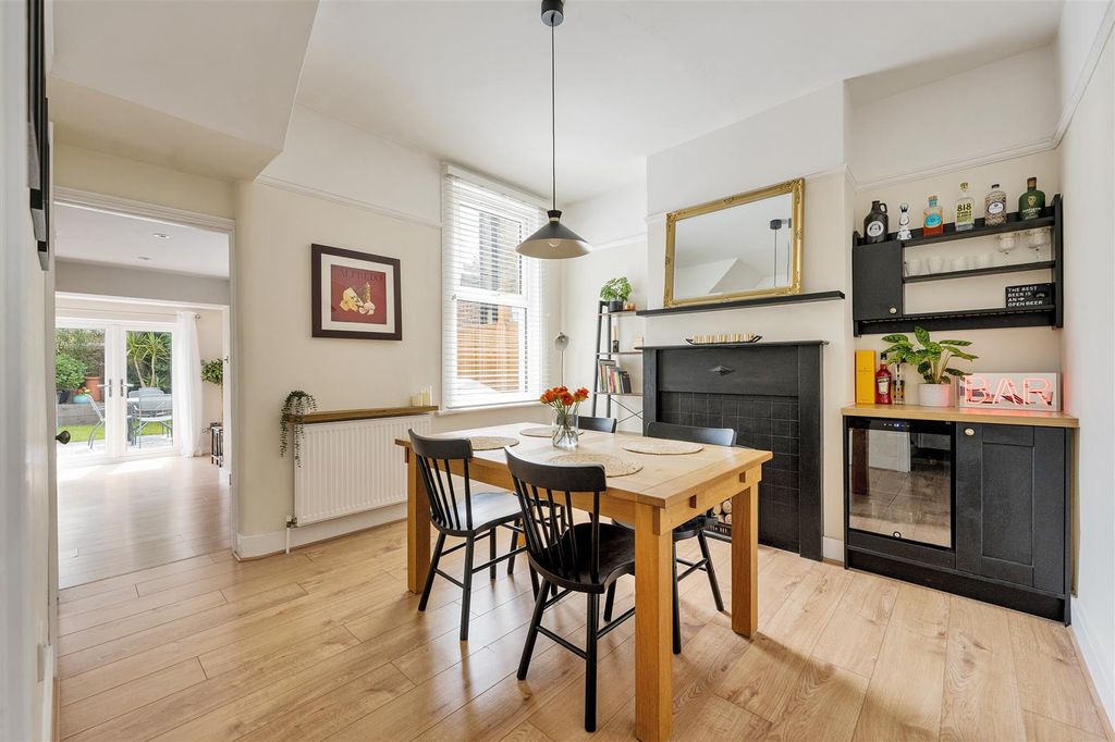 Property photo 3 of 53 Tweedmouth Road, E13