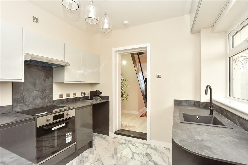 Property photo 2 of 15 Kitchen