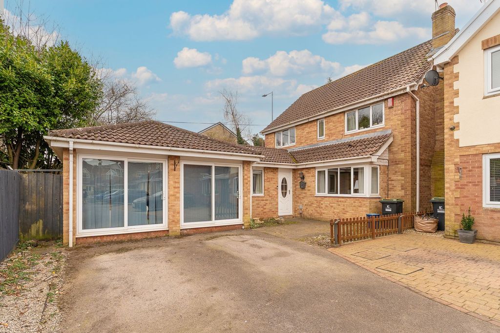 Property photo 1 of 24