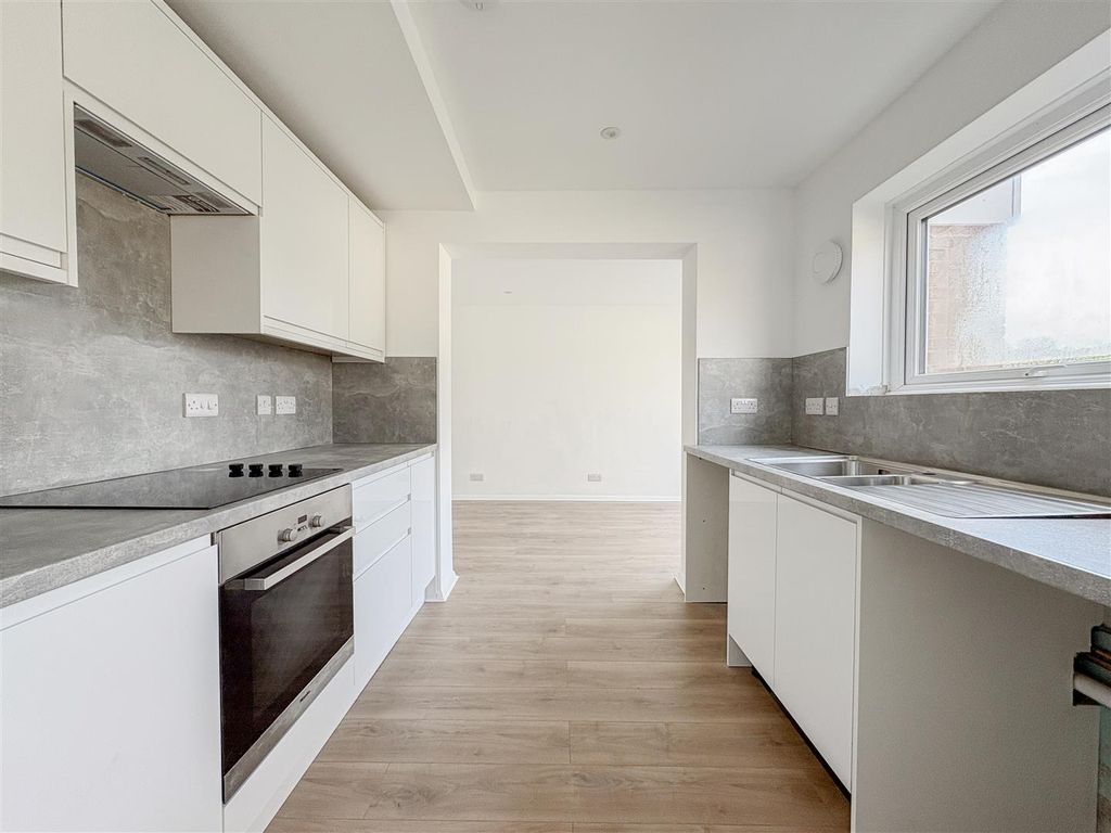 Property photo 2 of 25 12-Img_3052.Jpg