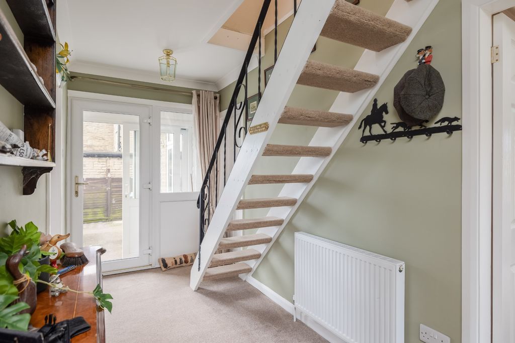 Property photo 2 of 16 Photo 3