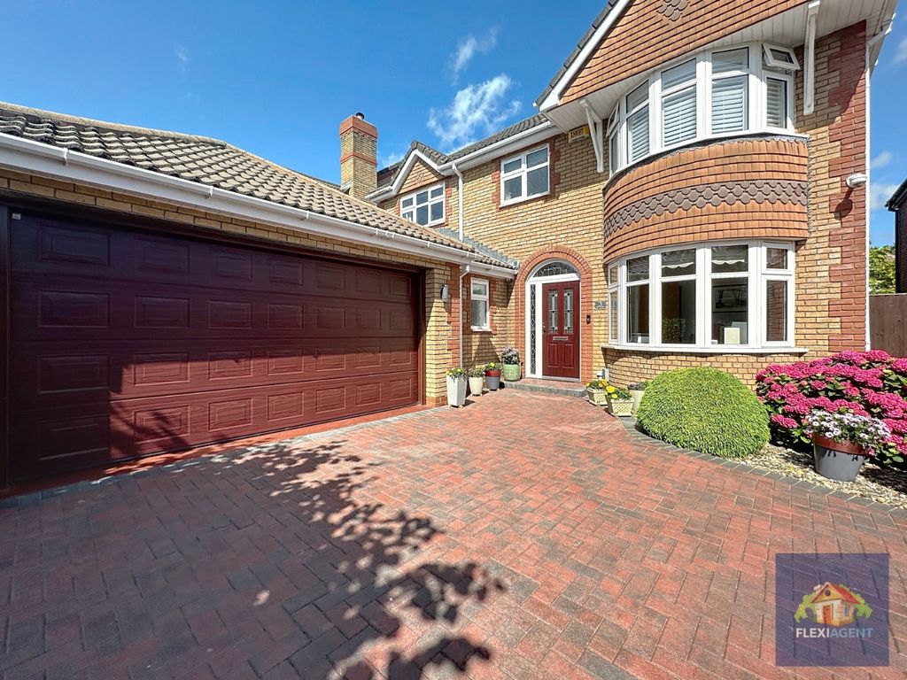 Property photo 2 of 50 4380121