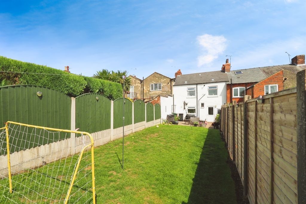 Property photo 2 of 17