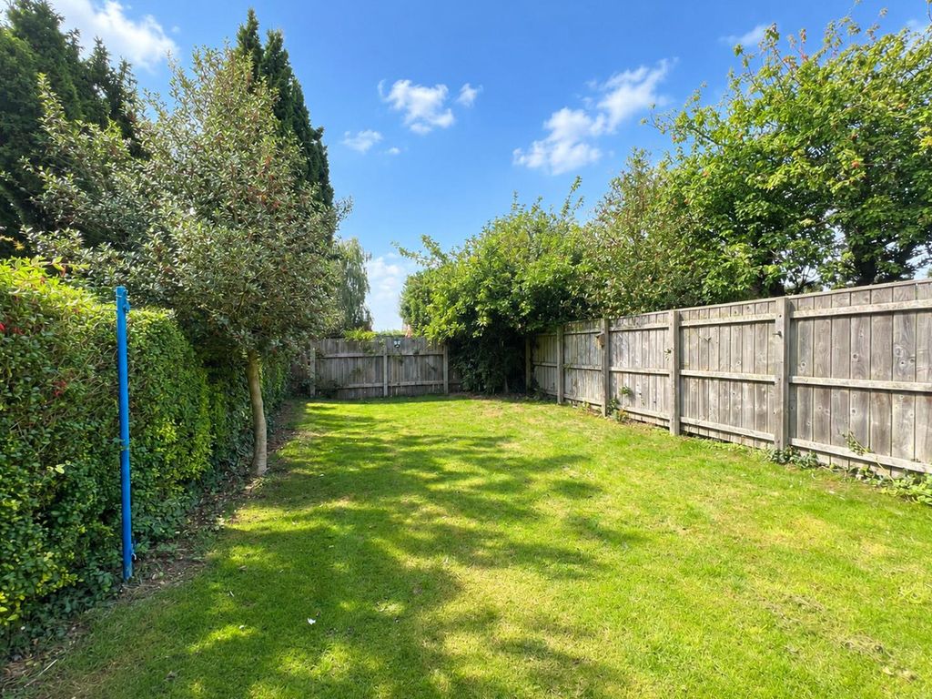 Property photo 2 of 20