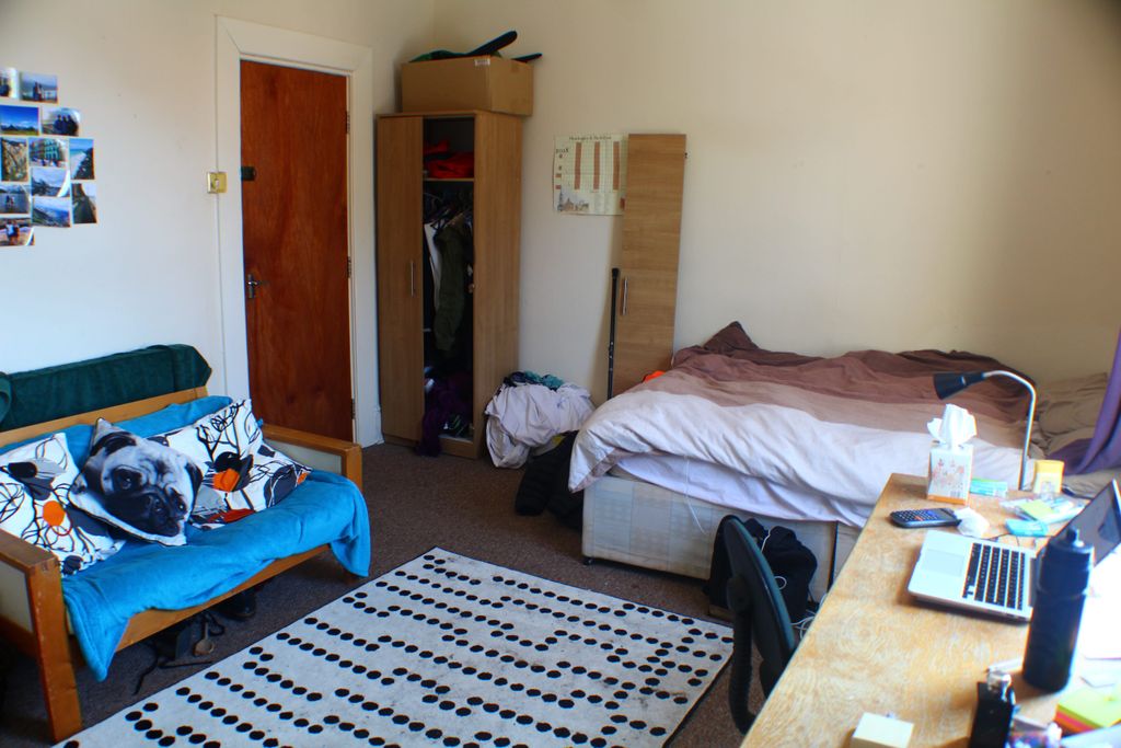 Property photo 1 of 28