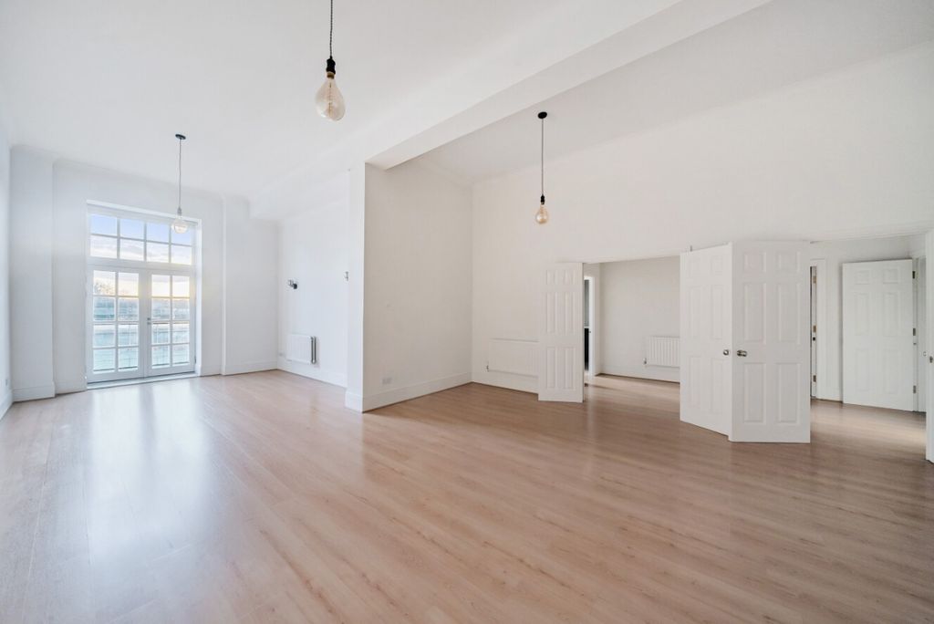 Property photo 1 of 8 1255166 (2)