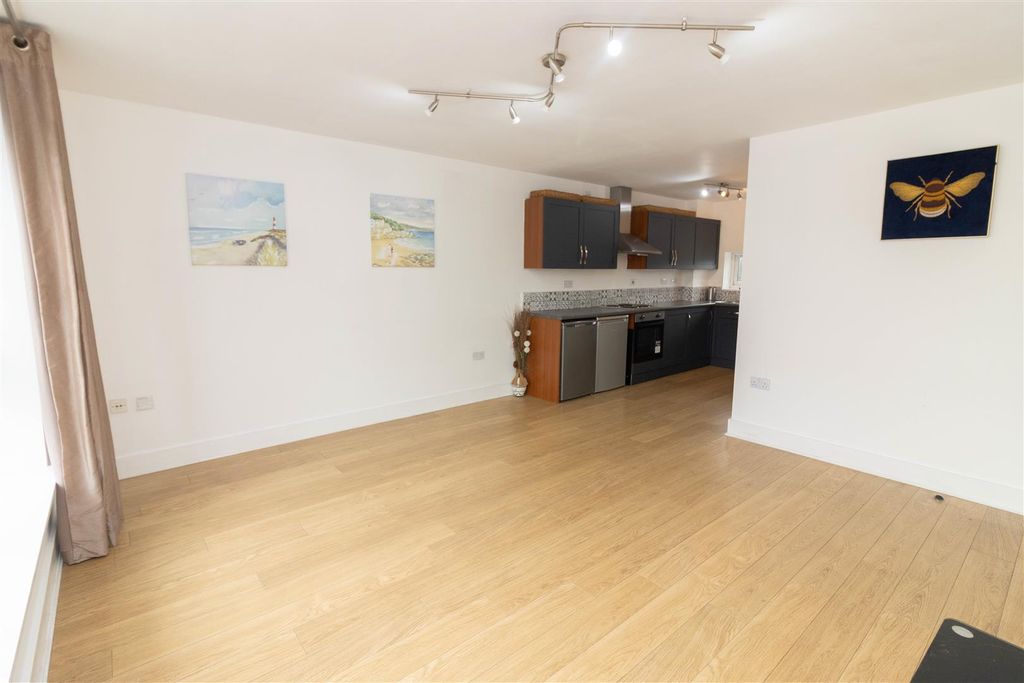 Property photo 2 of 15 Open Plan Living