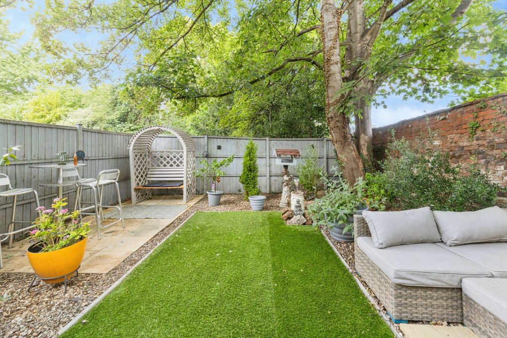 Property photo 1 of 12 Pbox-Img.Jpg