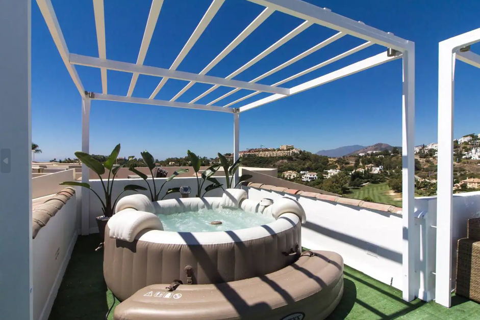 Property photo 1 of 17 Photo 0