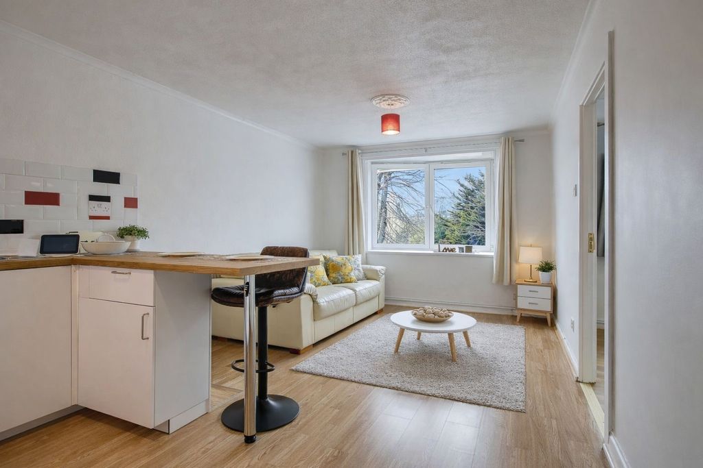 Property photo 3 of 9 Photo 3