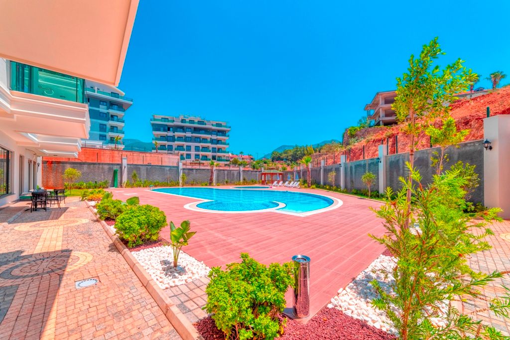 Property photo 3 of 26 A Deluxe Duplex Apartment For Sale In Alanya Â€“ Shared Swimming Pool And Vast Sunbathing Terraces