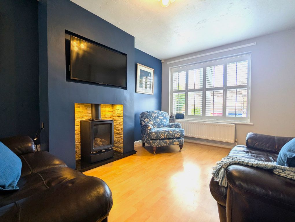 Property photo 3 of 16 Photograph 3