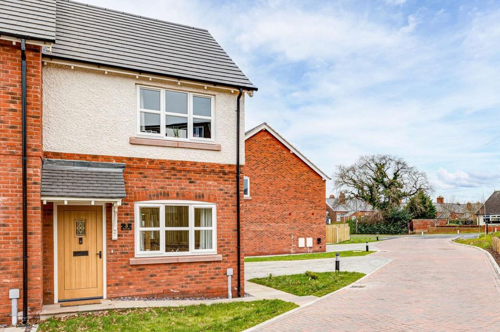 Property photo 1 of 16 Front