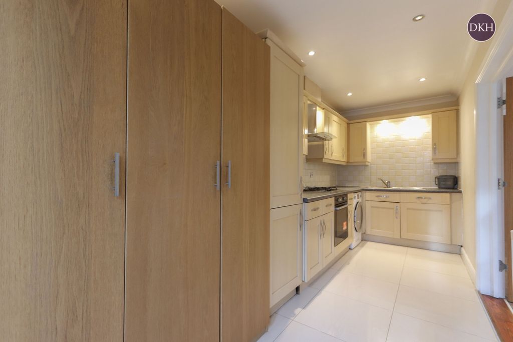 Property photo 3 of 13 Picture No. 12