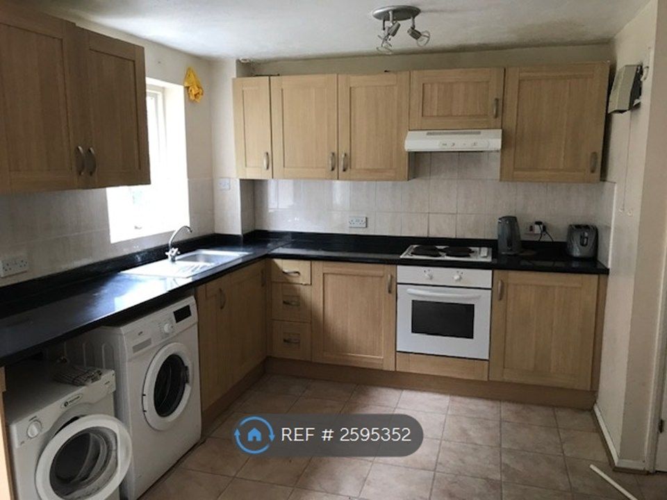 Property photo 1 of 2