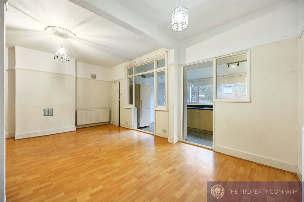 Property photo 3 of 12 Picture No. 08