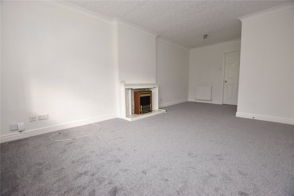 Property photo 2 of 7 Picture No. 10
