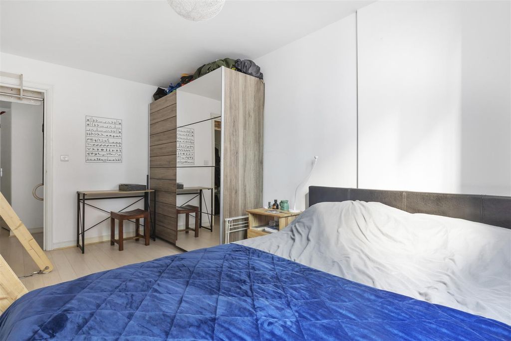 Property photo 3 of 12 Property Photo