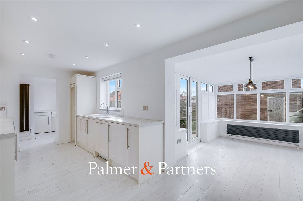 Property photo 3 of 30 Picture No. 09