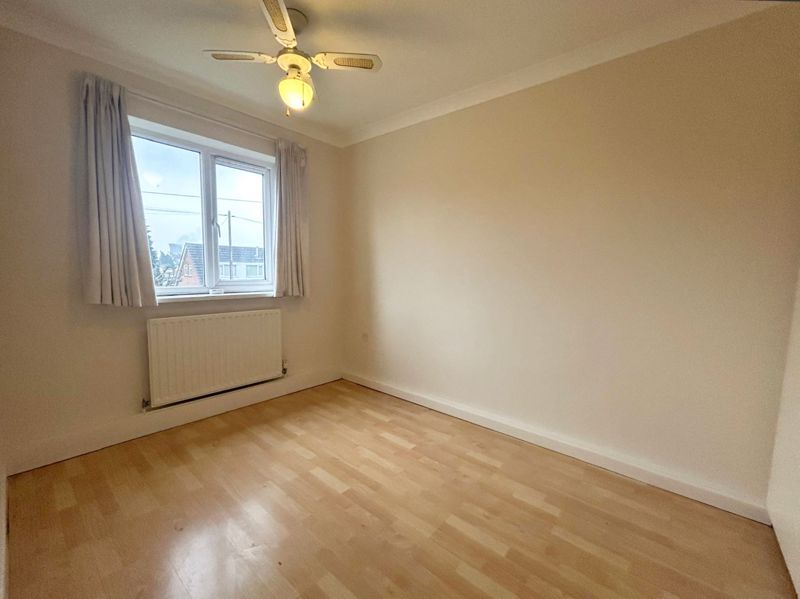 Property photo 2 of 4 Bedroom