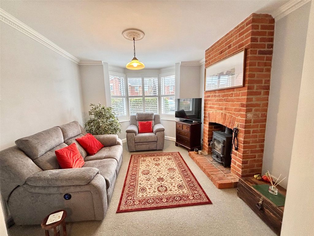 Property photo 2 of 18 Sitting Room