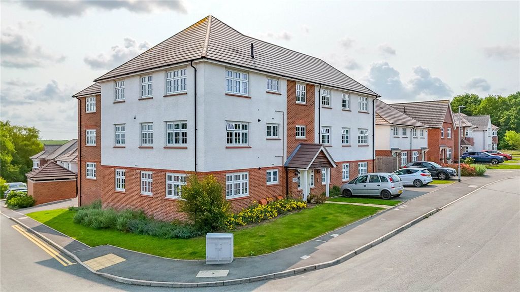 Property photo 1 of 16 Picture No. 02