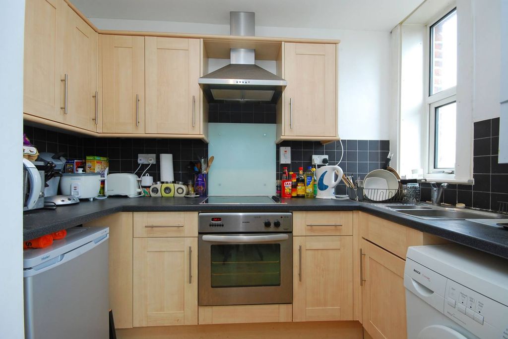 Property photo 3 of 4
