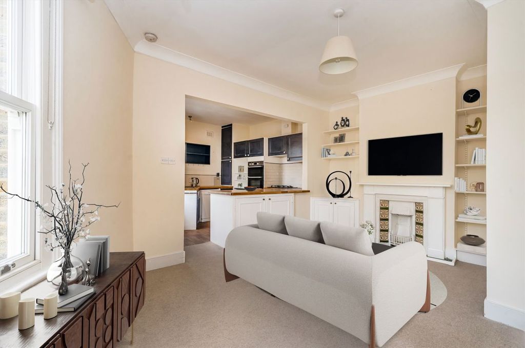 Property photo 2 of 7