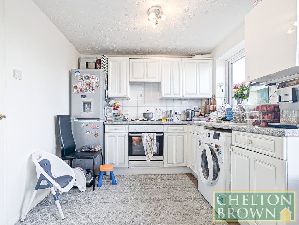 Property photo 2 of 15 Kitchen/Dining Room