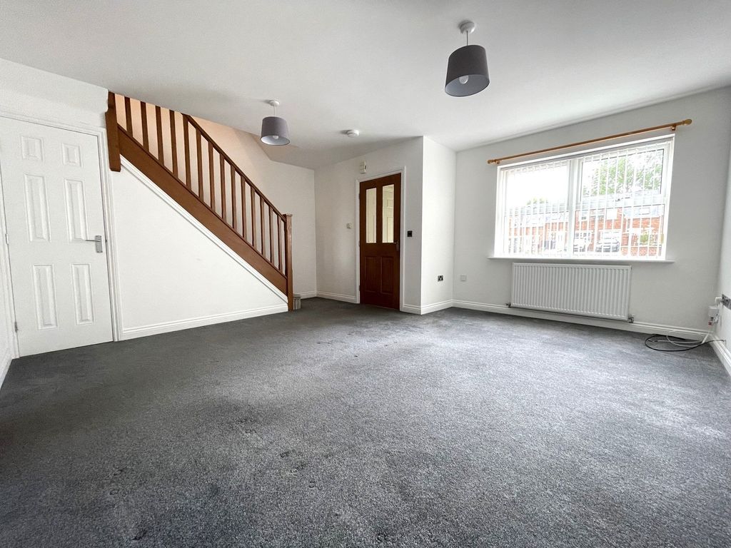 Property photo 2 of 18 Photograph 2