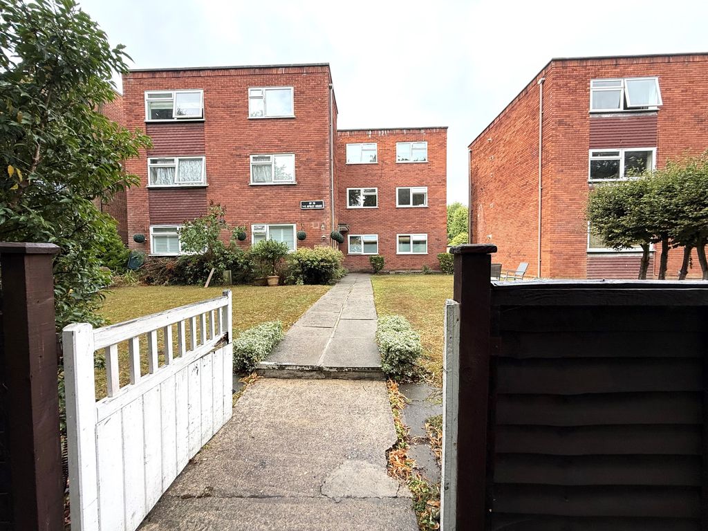 Property photo 2 of 9