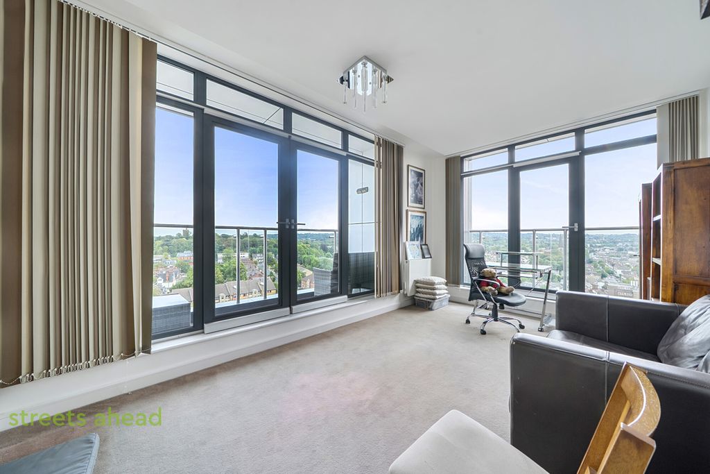 Property photo 1 of 23 B696452d-F60B-49F...