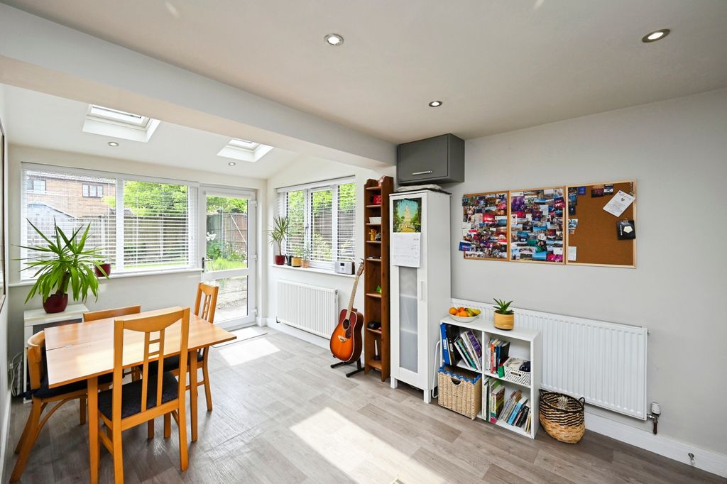 Property photo 3 of 15