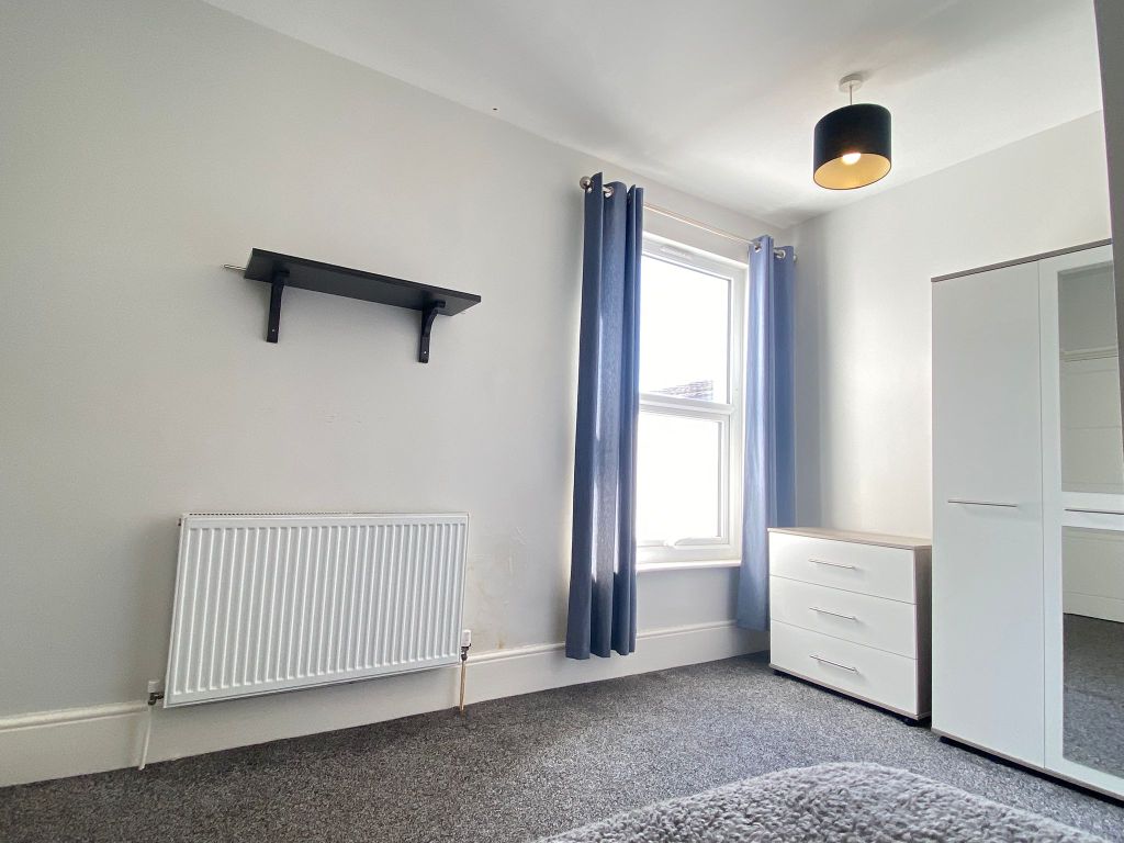 Property photo 3 of 8 Photo