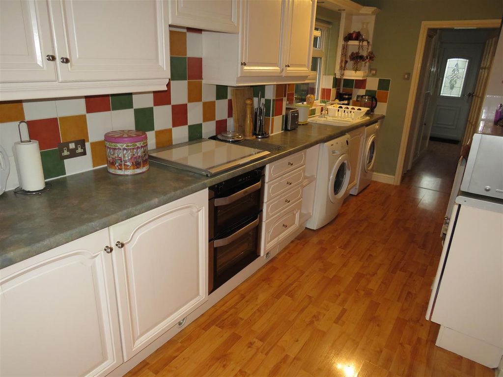 Property photo 2 of 13 Img_9454.Jpg