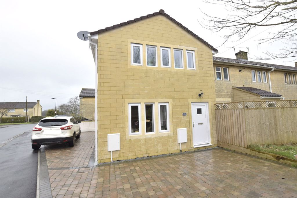 Property photo 1 of 11 External