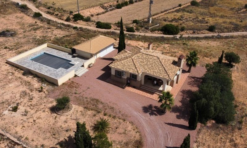 Property photo 2 of 35
