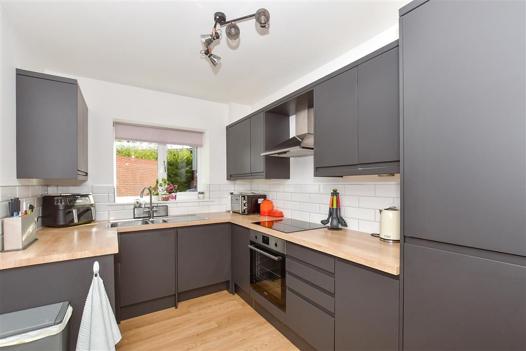 Property photo 2 of 13 Kitchen