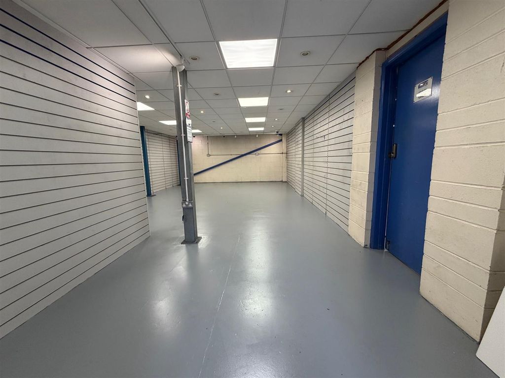 Property photo 3 of 9 11.Jpg