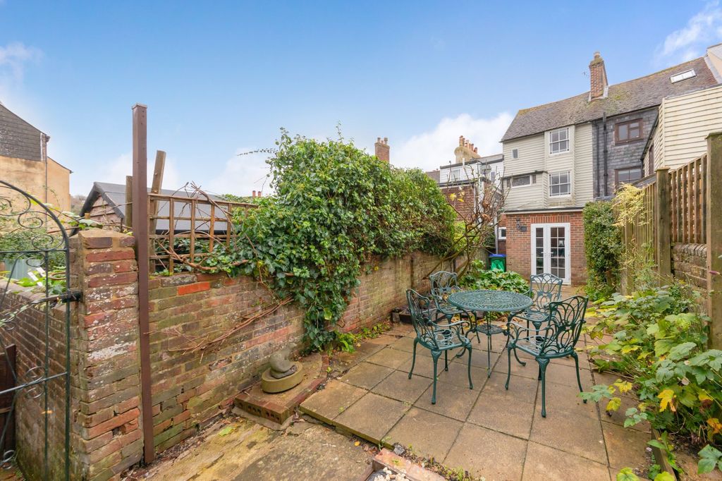 Property photo 3 of 24