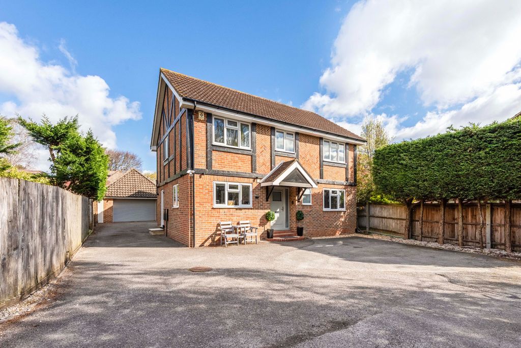 Property photo 1 of 19